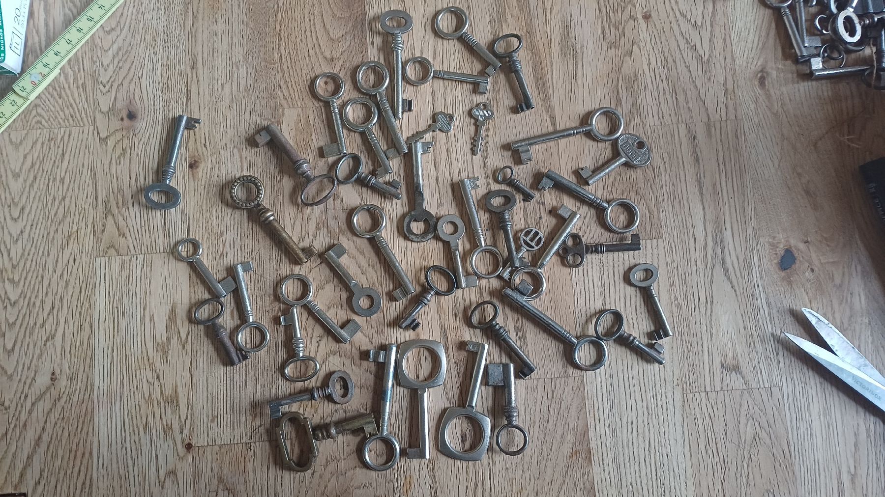 Schlüssel: 42 Alte Schlüssel – Gebraucht aus Flawil von Naphtali 2