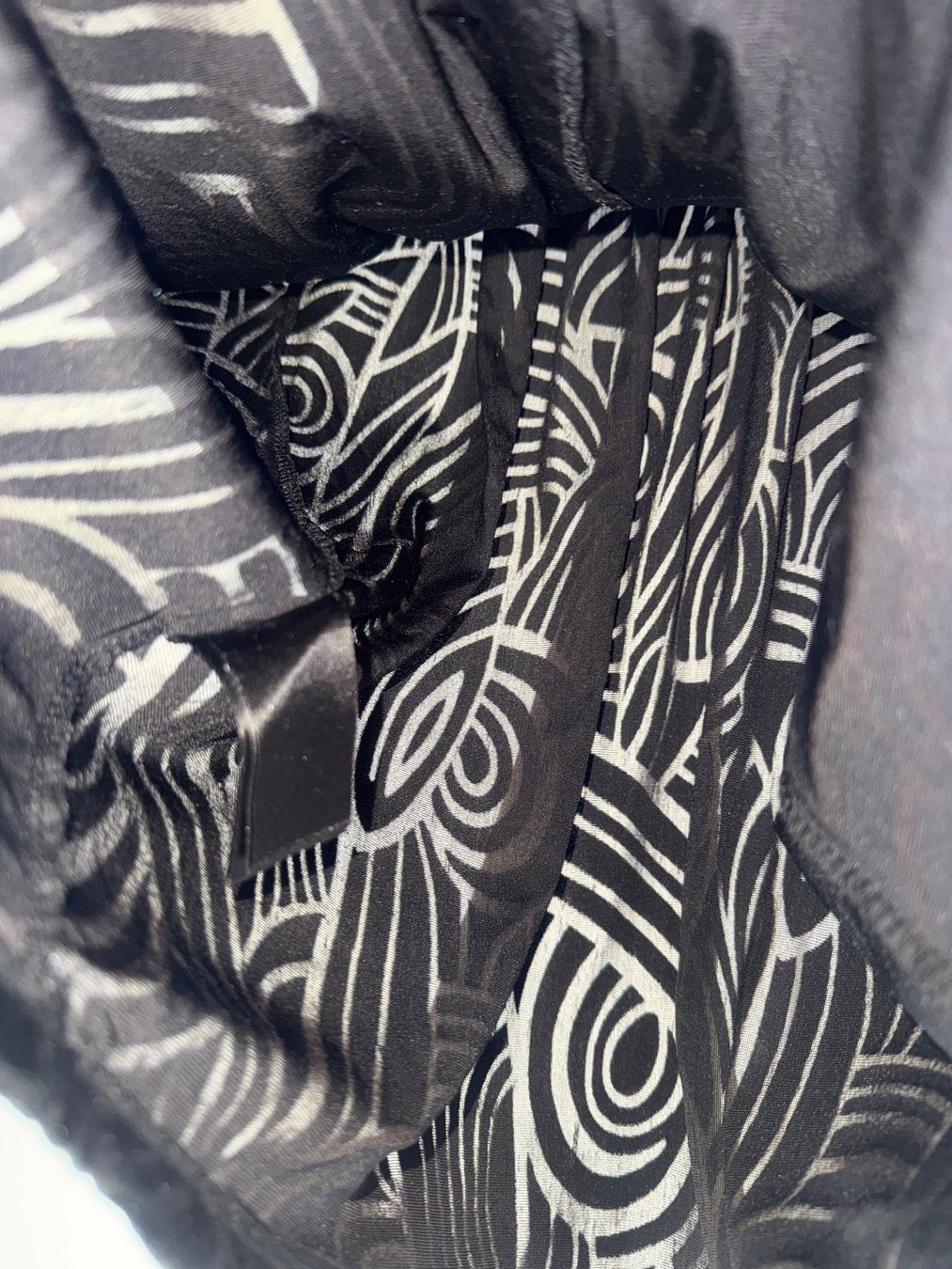 H&M Kleider: Sommerliches Velourskleid size S – Gebraucht aus Buchrain von nat_pl5p 3