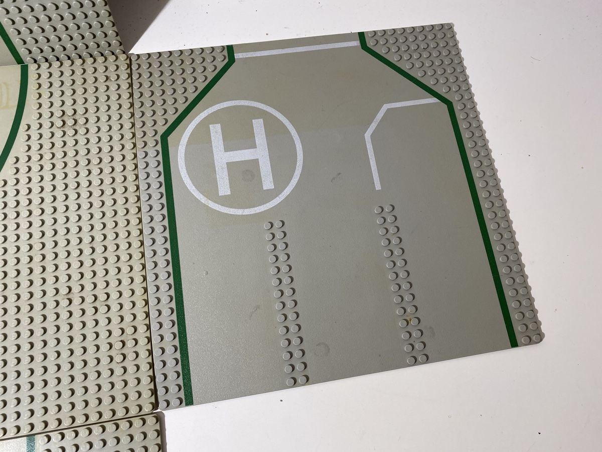 Lego Spielzeuge: 10 Lego Strassenplatten – Gebraucht aus Winterthur von ben_9vxx 5