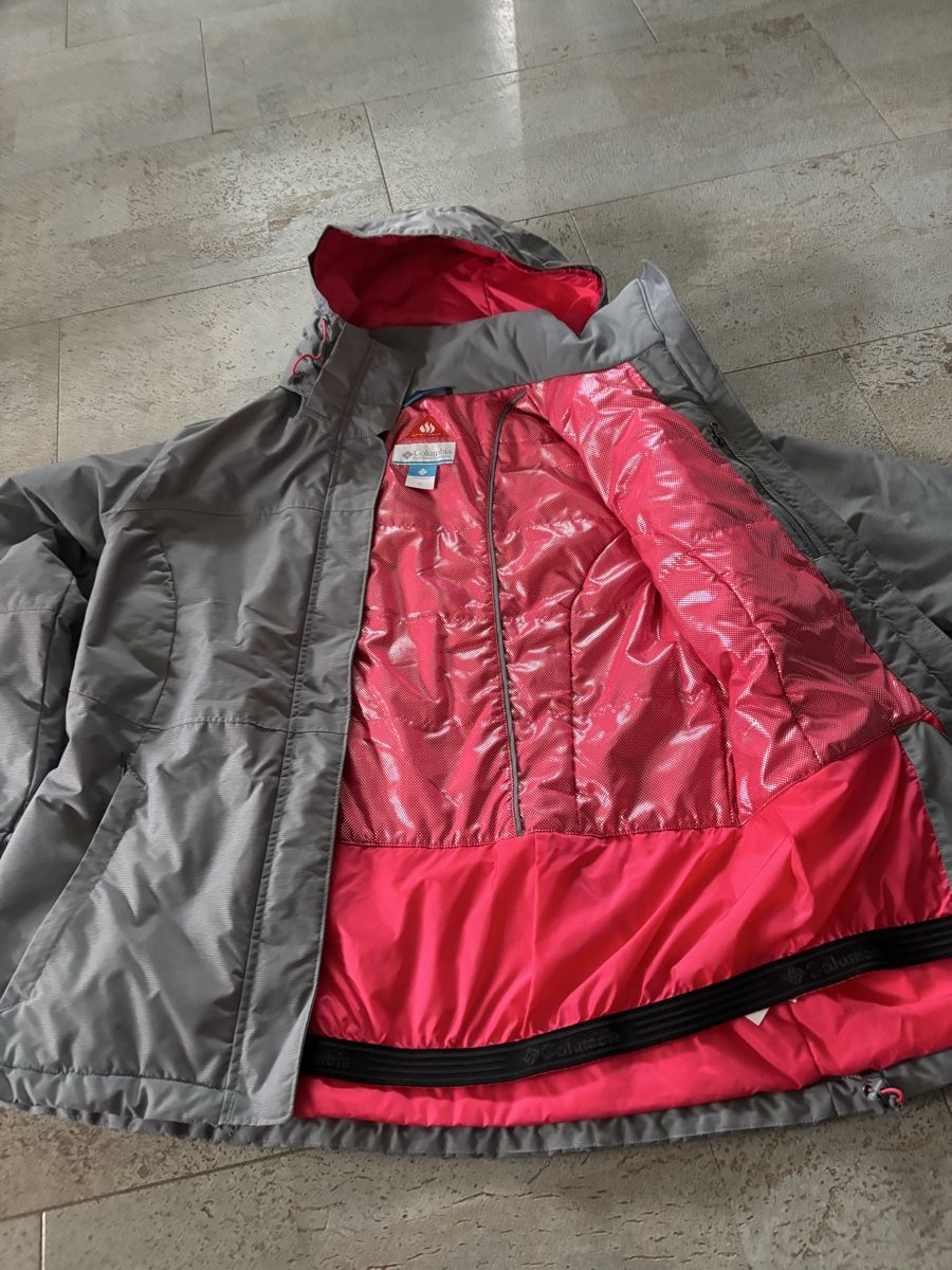 Columbia Giacche: Winterjacke Columbia – Usato da Roggliswil venduto da Eishockeygirl