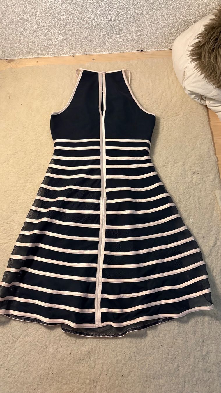 Kleider: Cocktail Kleid von Jackes – Gebraucht aus Laax GR von diana.zemp 2