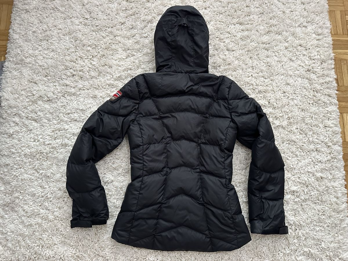 Helly Hansen Cappotti: Hally Hansen Jacke Gr.XS – Usato da Bern venduto da BrandVilla 1