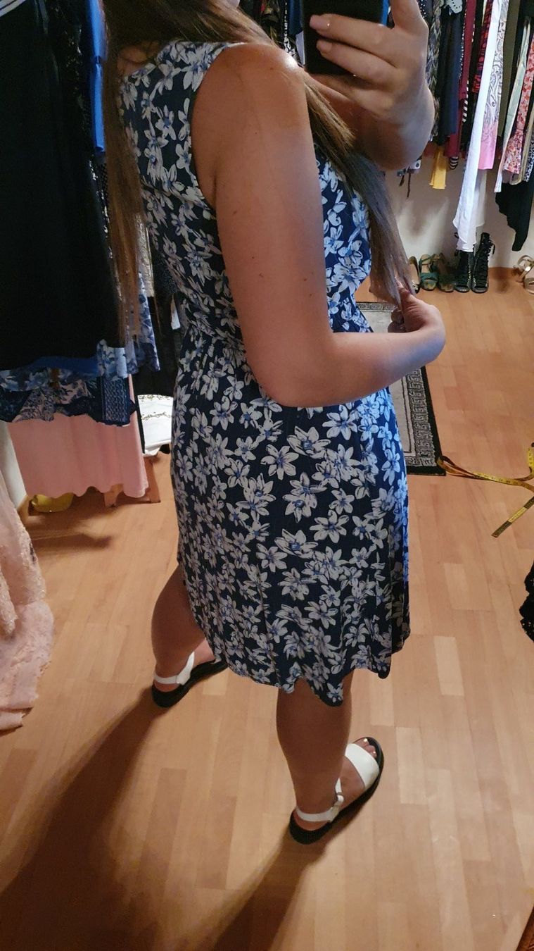 Vestiti: 🌺Kleid Größe 38-M🌺 – Usato da Wald ZH venduto da CapLux 3