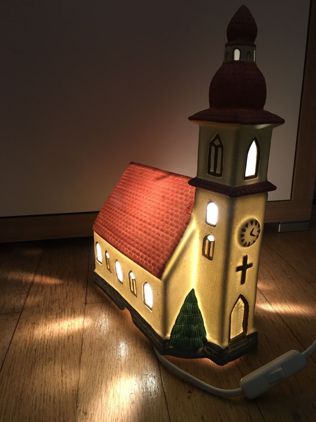 Lampade: Schöne Deko Lampe Kirche Gebäude mit Stecker – Usato da Grenchen venduto da Wolfine 1