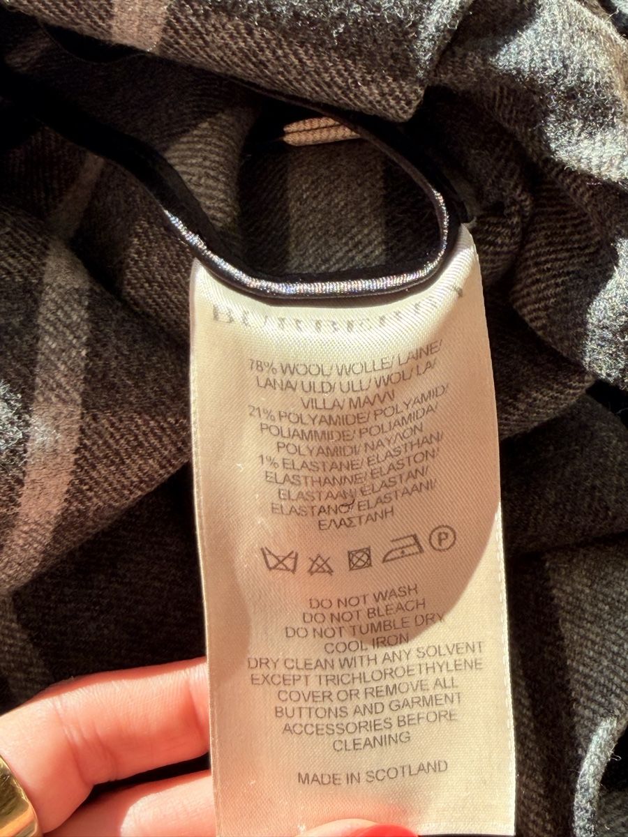 Burberry Gonne: Jupe Burberry M, new – Nuovo (secondo la descrizione) da La Croix (Lutry) venduto da secondhandZara 2
