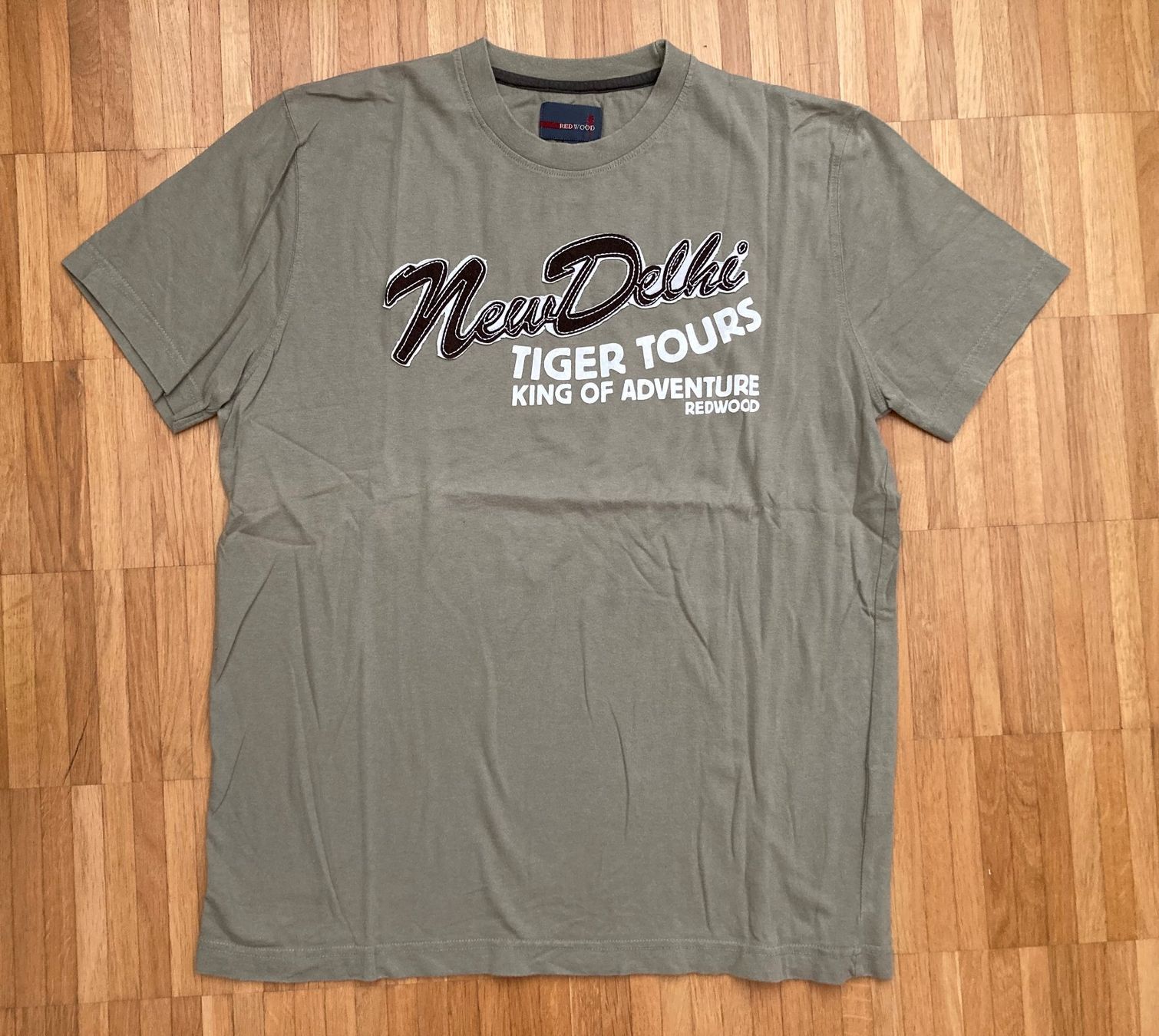 T-Shirts: T-Shirt REDWOOD – Gebraucht aus Basel von Nofretete39 1
