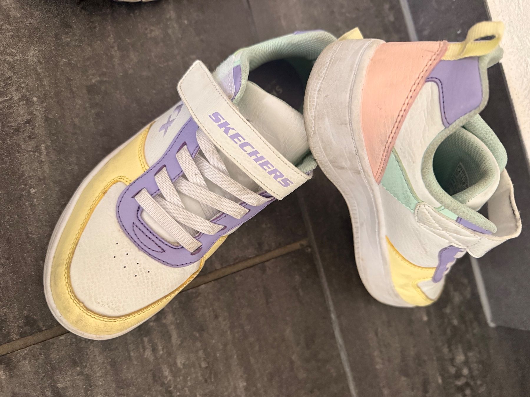 Scarpe da donna: 8 Paires de Chaussures - 35-36-37 – Usato da Yverdon-les-Bains venduto da carlapinto 2