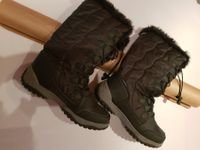 Lovely new black cosy and waterproof snowboots