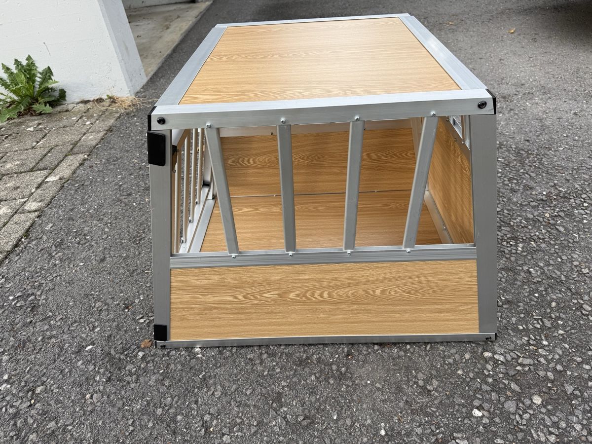 Cucce & Letti: Hundebox Alu – Usato da Bronschhofen venduto da SwEeThEaRt_91 2