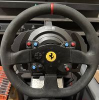 Thrustmaster T300 RS Lenkrad + T-LCM Pedale PlayStation