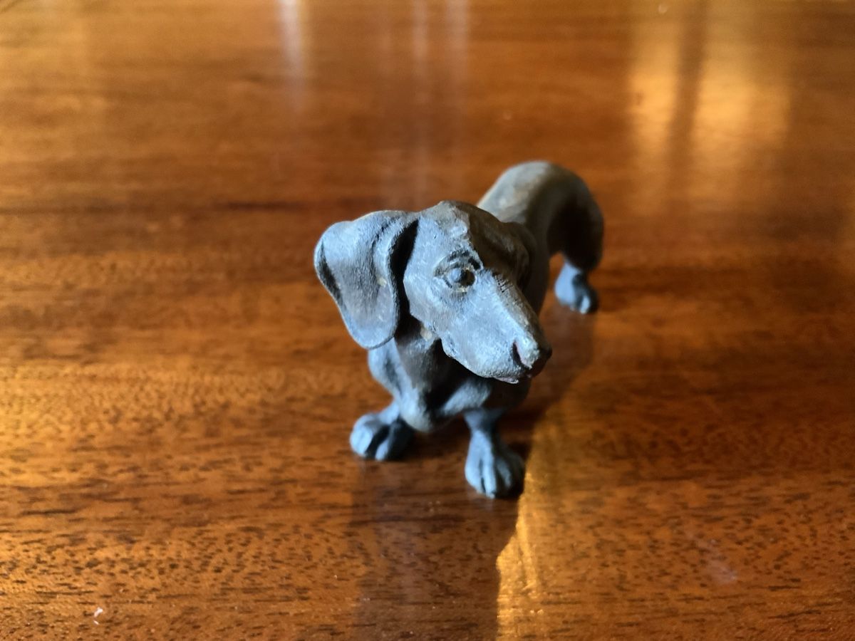 Figurines: Antike Biedermeier Brienzer Schnitzerei Dackel Dachshund – D'occasion à Dürnten par swissgart 3