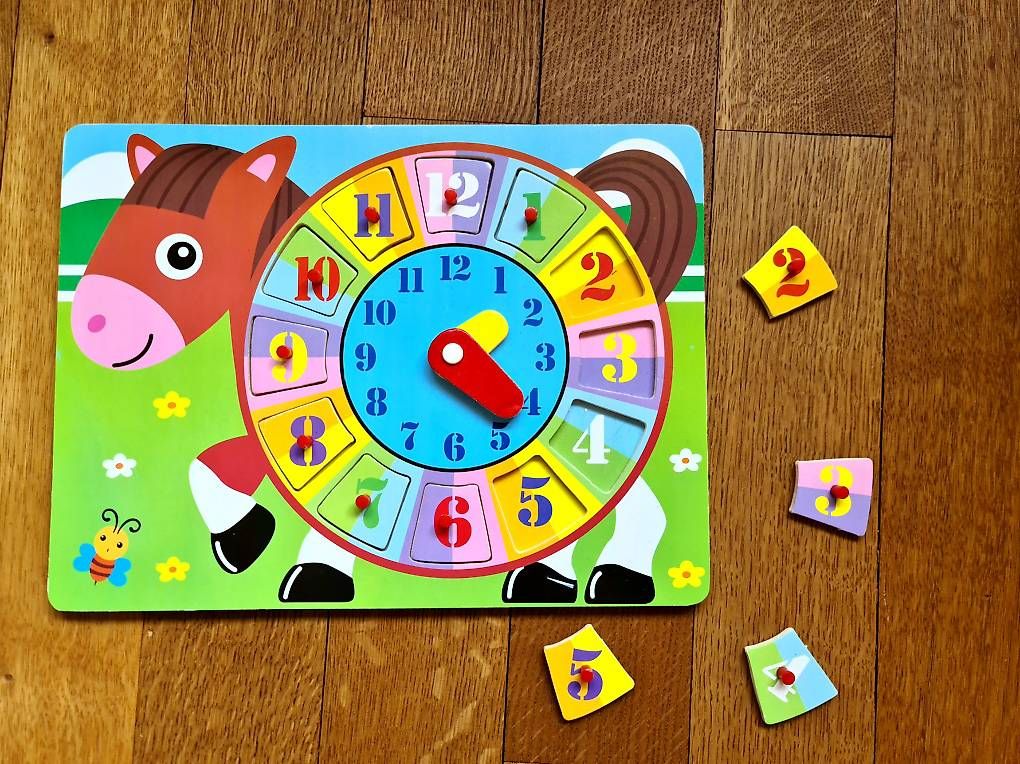 Puzzles: Spiel Uhr aus Holz / Puzzle / Pferd – Gebraucht aus Muri b. Bern von SPF01 3