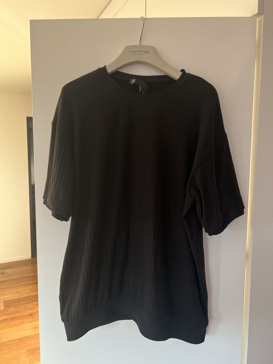 Zara T-shirt: Zara Man T-Shirt Gr. 2XL – Usato da Rapperswil SG venduto da zani_st