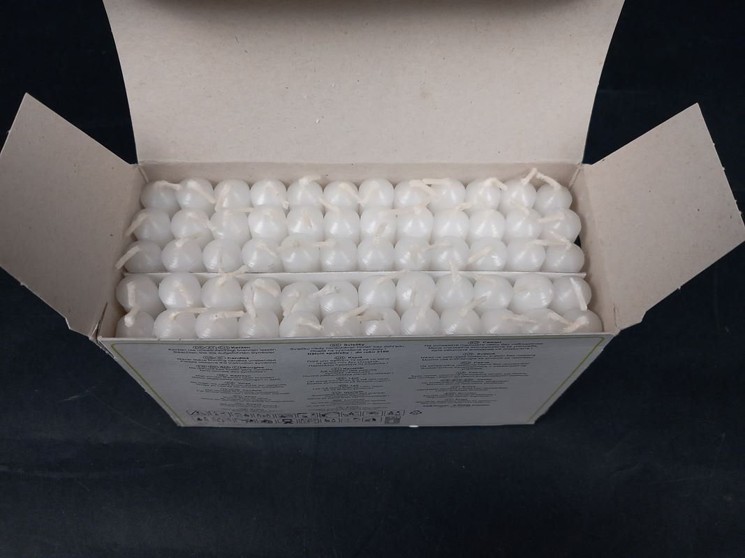Candele: 60 Stück- Baumkerzen weiss – Nuovo (secondo la descrizione) da Hünenberg venduto da Restwert_Zug 3