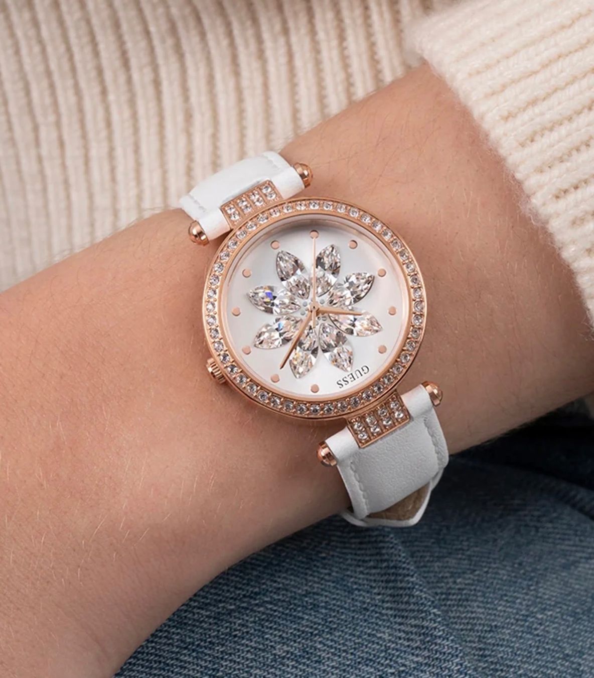 Guess Orologi: Guess Damen Uhr - white rosegold – Nuovo e nell'imballaggio originale da Oberaach venduto da Dandy2021 8