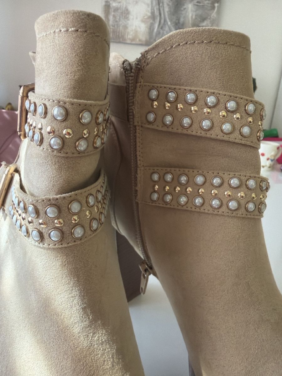 Dosenbach Scarpe da donna: Catwalk Stiefeletten Beige Gr. 40 – Usato da Niederwangen BE venduto da Diva_74 1