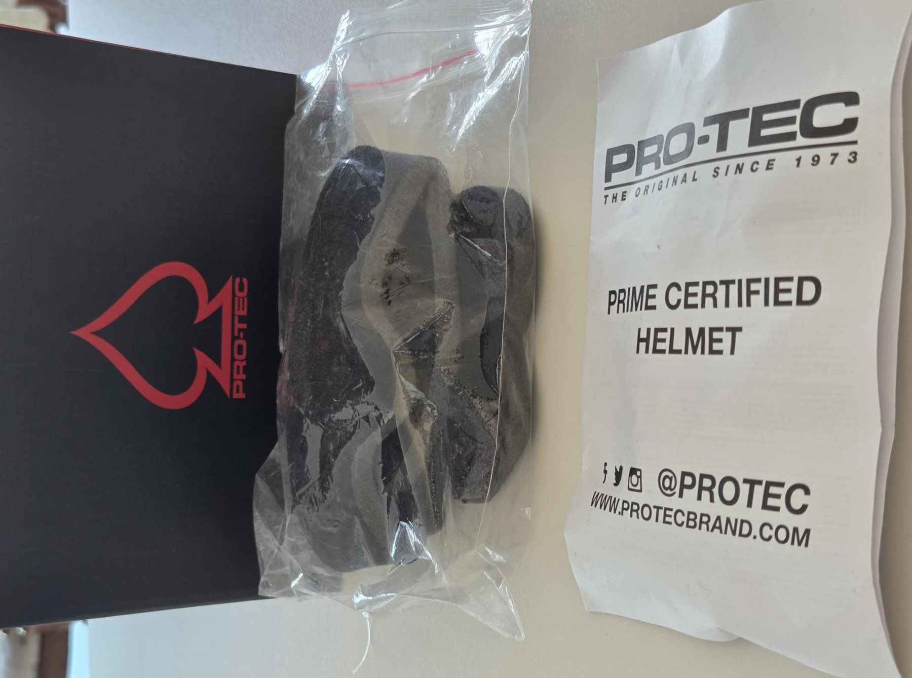 Helme: Pro-Tec Casque Protection neuf – Gebraucht aus Begnins von IlikeHiPhi 1