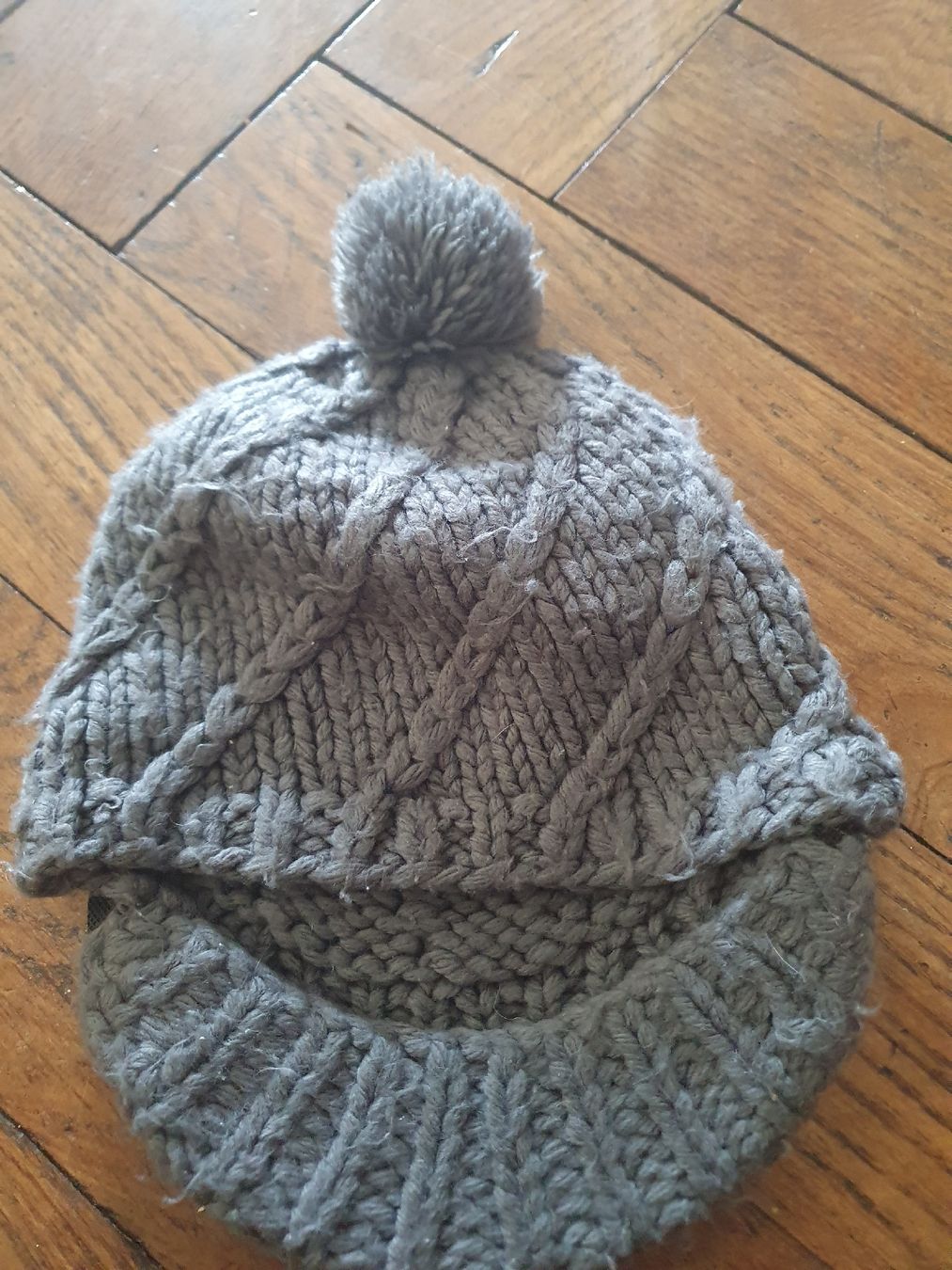 Hüte, Mützen & Caps: Wintermütze Grösse one Size Damen – Gebraucht aus Schönenwerd von pomodor 1