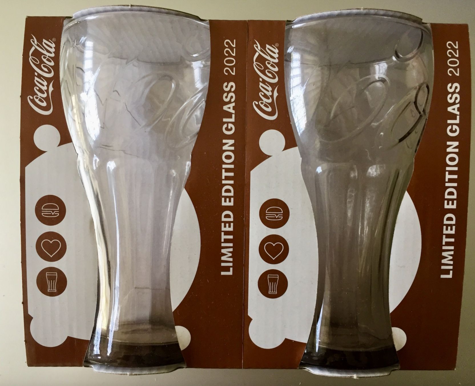 Mc Donald's Bicchieri: 2XMcDonnalds Coca-Cola Glas Limited Edition 2022 – Nuovo e nell'imballaggio originale da Aarau venduto da Angi-007