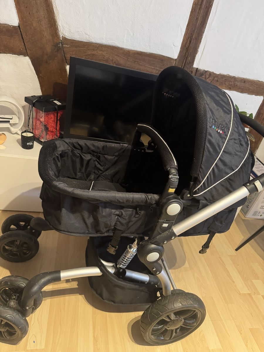 Poussette: 2 in 1 kinderwagen  – D'occasion à Neunkirch par web_6mc8