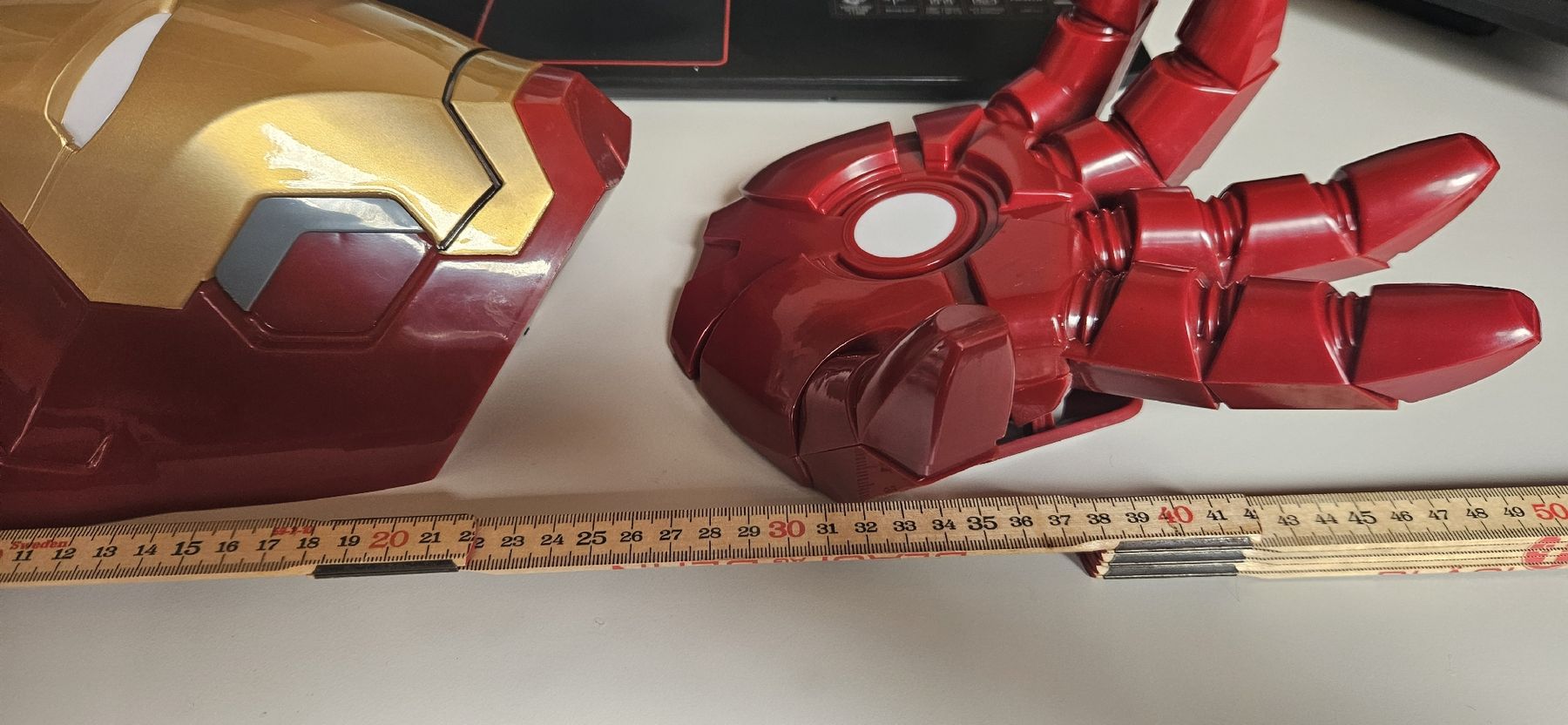 Lampen: Marvel Iron Man Wandlampe & Tischlampe Hand – Gebraucht aus Belp von Ginus85 7
