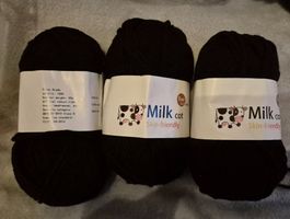 3xWolle Milk cot schwarz Acryl