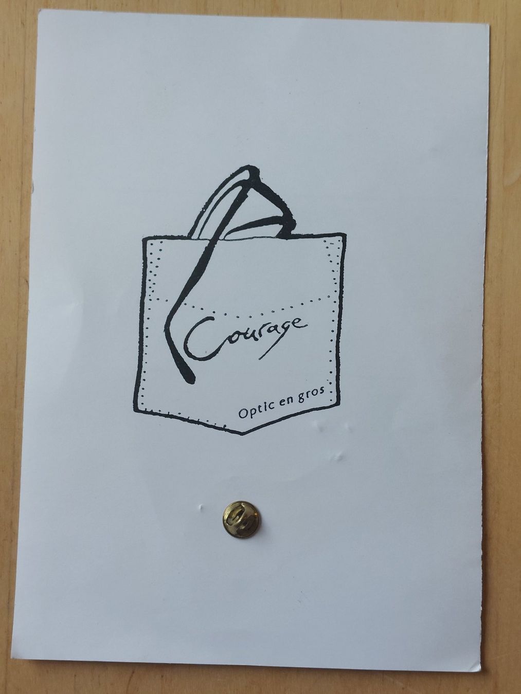 Placchette & Badge: COURAGE - Optic en gros - PIN – Usato da Gipf - Oberfrick venduto da Esnoopy 3