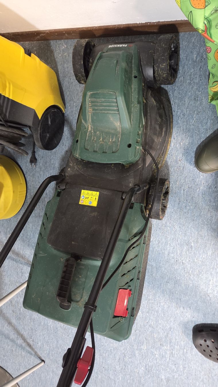 Parkside Tagliaerba: Rasenmäher Parkside ab 1.- – Usato da Buchrain venduto da SeleucusNicator 2