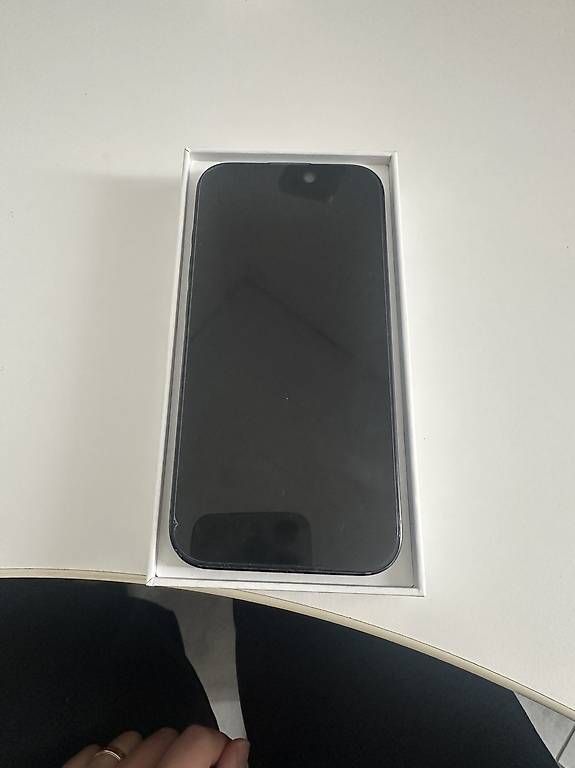 Handys / Smartphones: iPhone 15 Pro  – Gebraucht aus Muralto von Riistee 2