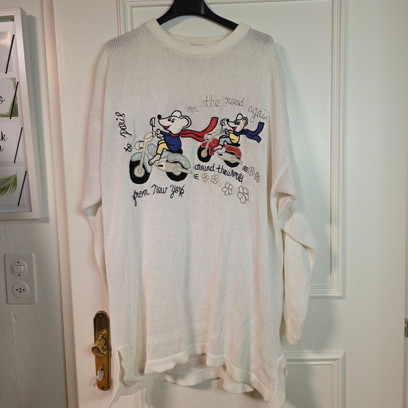 Pullover & Sweatshirts: Vintage Weisser Strickpullover, Gr.40/42, Stickerei Mäuse – Gebraucht aus Wald ZH von CapLux 2