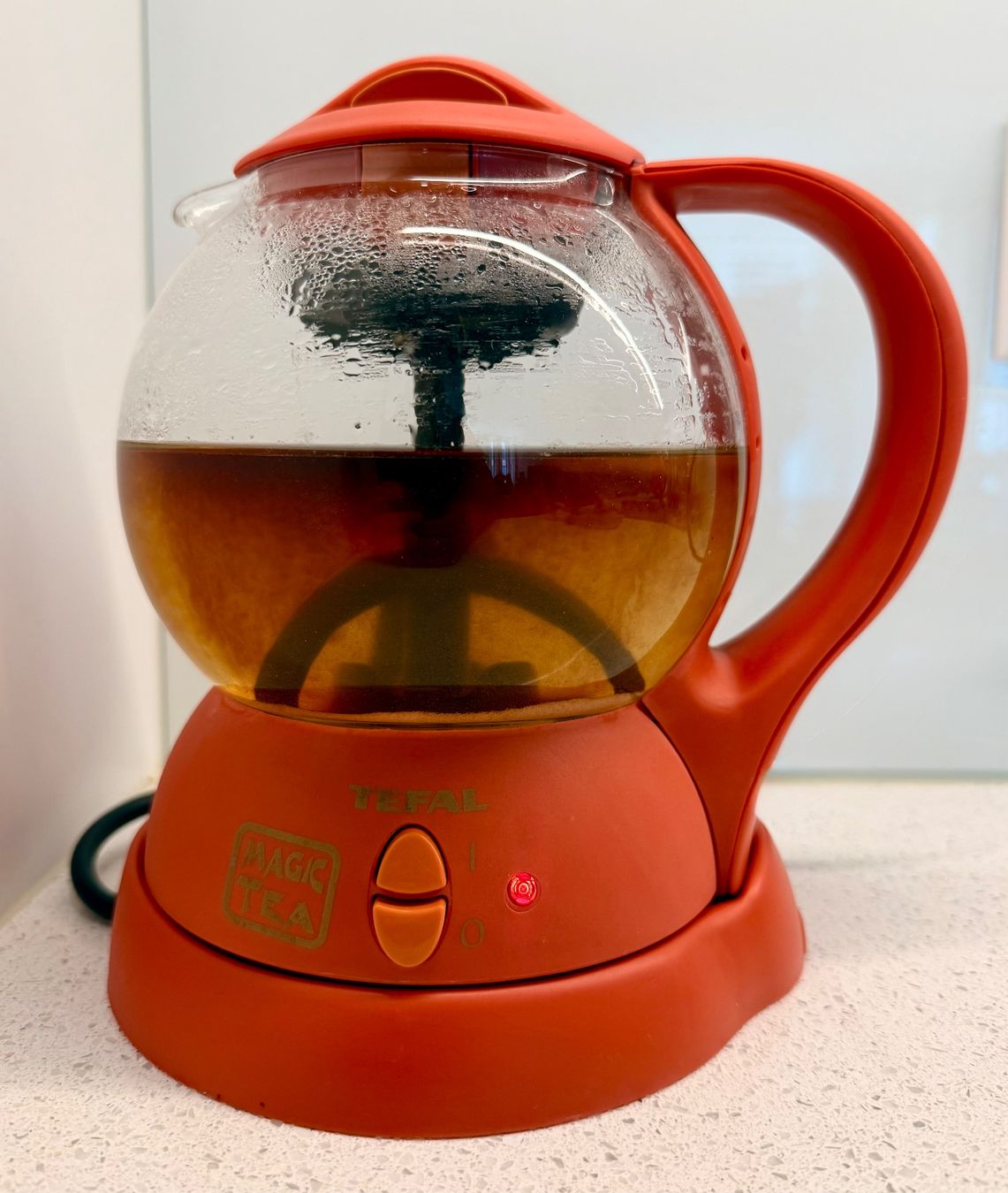 Tefal Elettrodomestici da cucina: Tefal Magic Tea - Kocher, Retro-Orange Kult-Gerät – Usato da Winterthur venduto da aim_yj2y 2