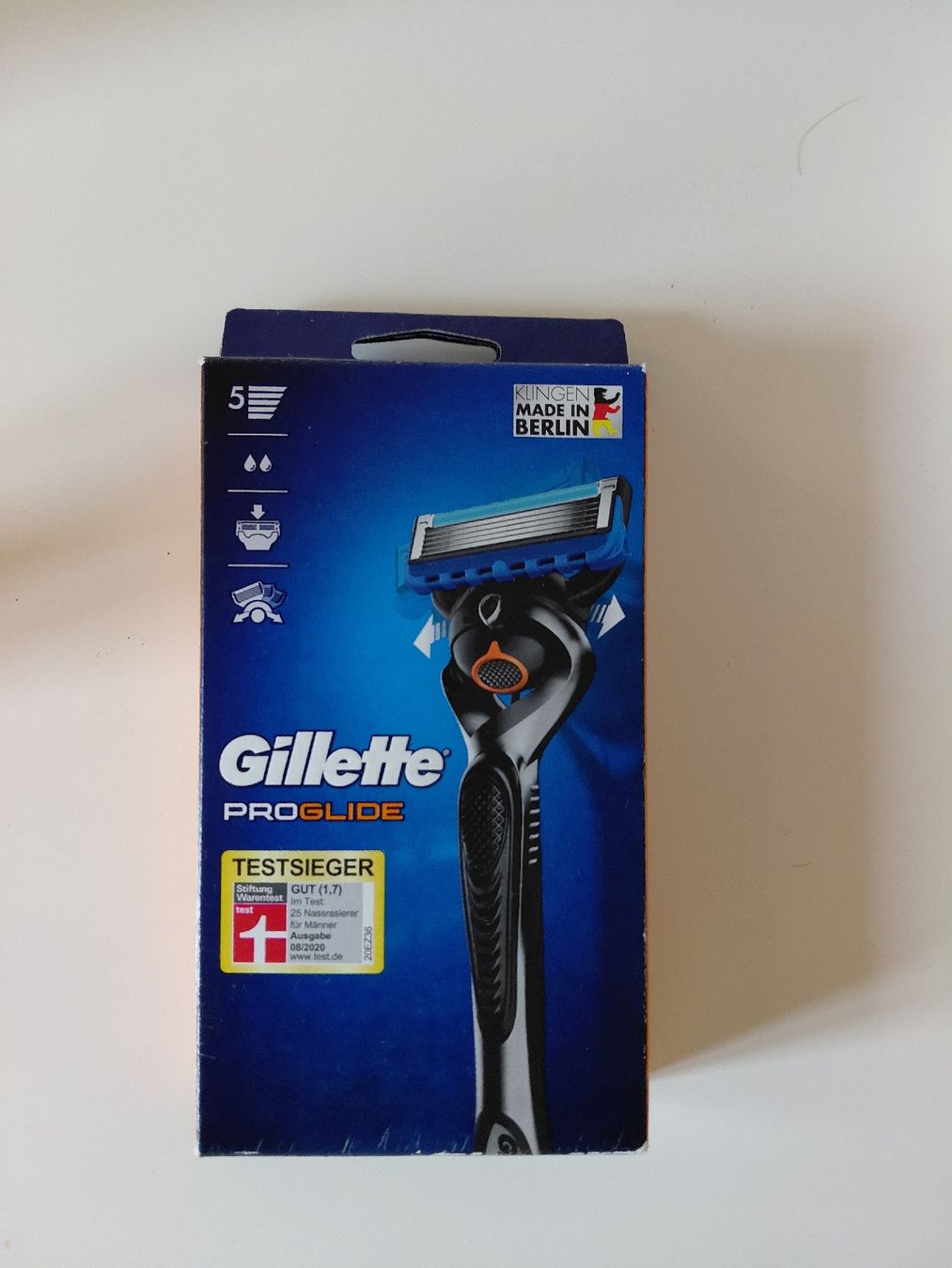 Gillette Rasierapparate & Rasierklingen: Gillette ProGlide Rasierer 5 Klingen neu – Neu und originalverpackt aus Worb von LordMiraz