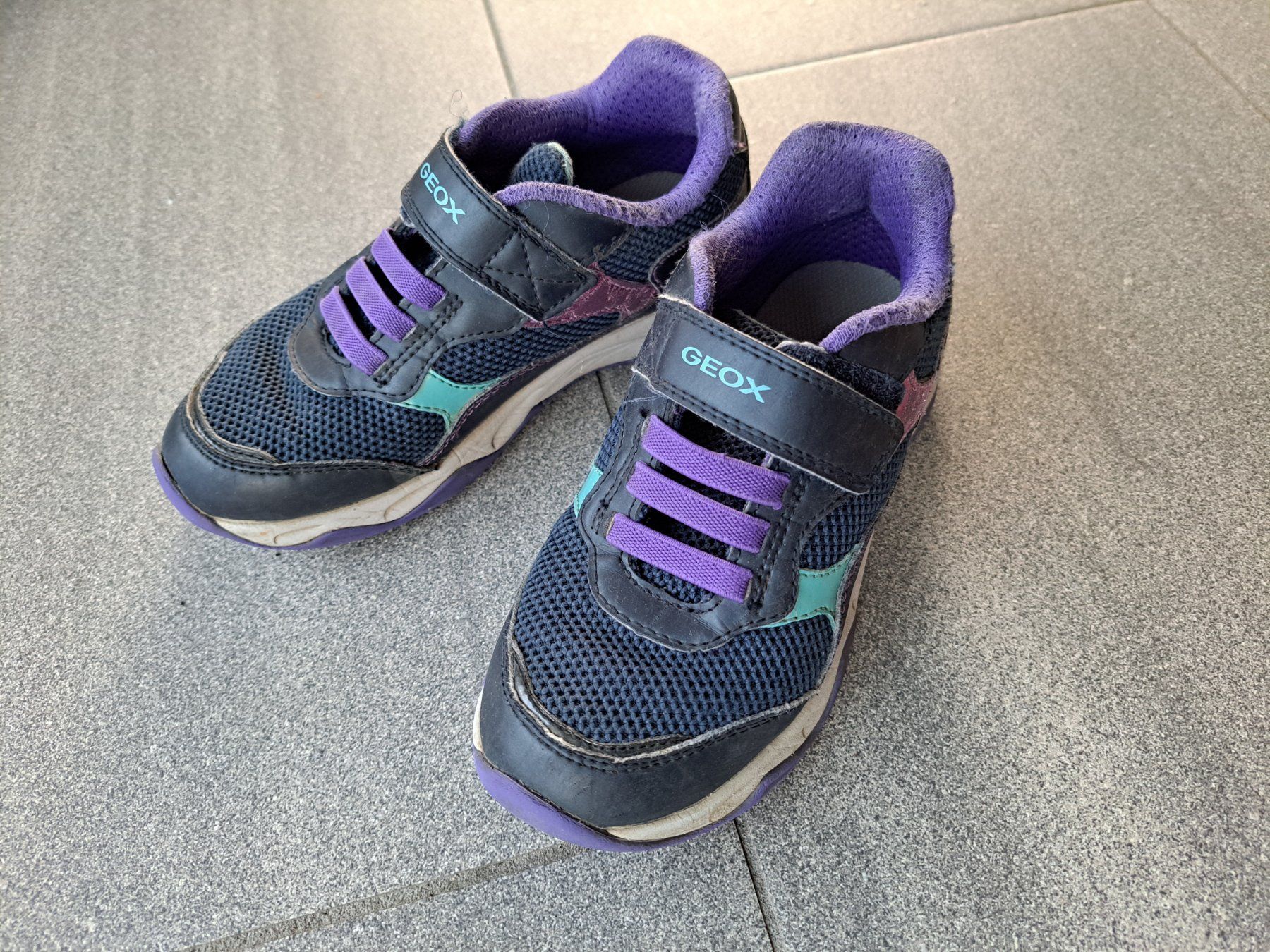 Geox Scarpe per ragazze: GEOX Schuhe Gr 31 – Usato da Bünzen venduto da nagyagi111mail