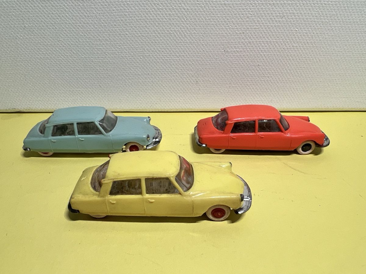 Norev Modellini d'auto: Norev 3x Citroen DS in 1/87 – Usato da Weinfelden venduto da Kammerflimmern 3
