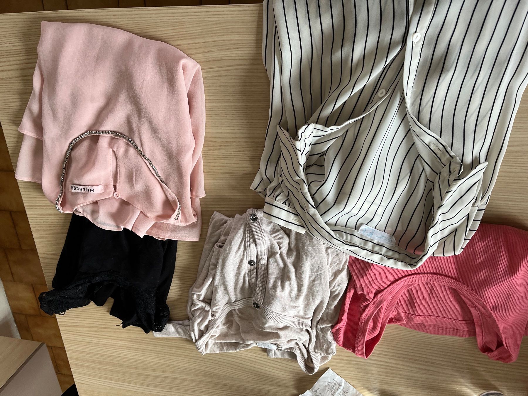 Lotti & Set di vestiti: Lot 11 habits Taille M – Usato da Veyrier venduto da kimedovapa 1