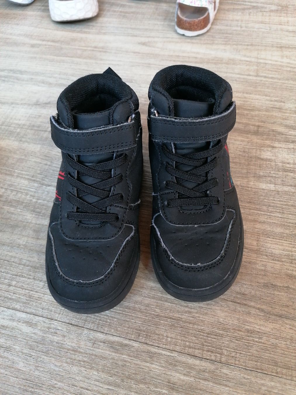 Scarpe per ragazzi: Spiderman Schuhe gr 25 – Usato da Huttwil venduto da happy-82