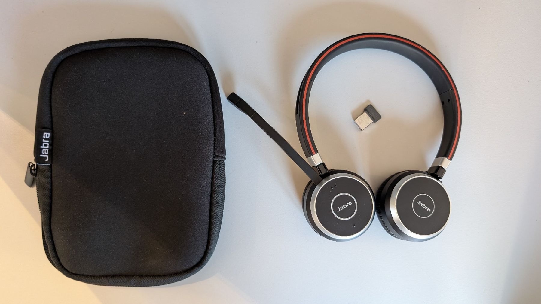 Jabra Cuffie: Jabra Evolve 65 UC Stereo Headset mit Tasche und Dongle – Usato da Bremgarten AG venduto da yves256x