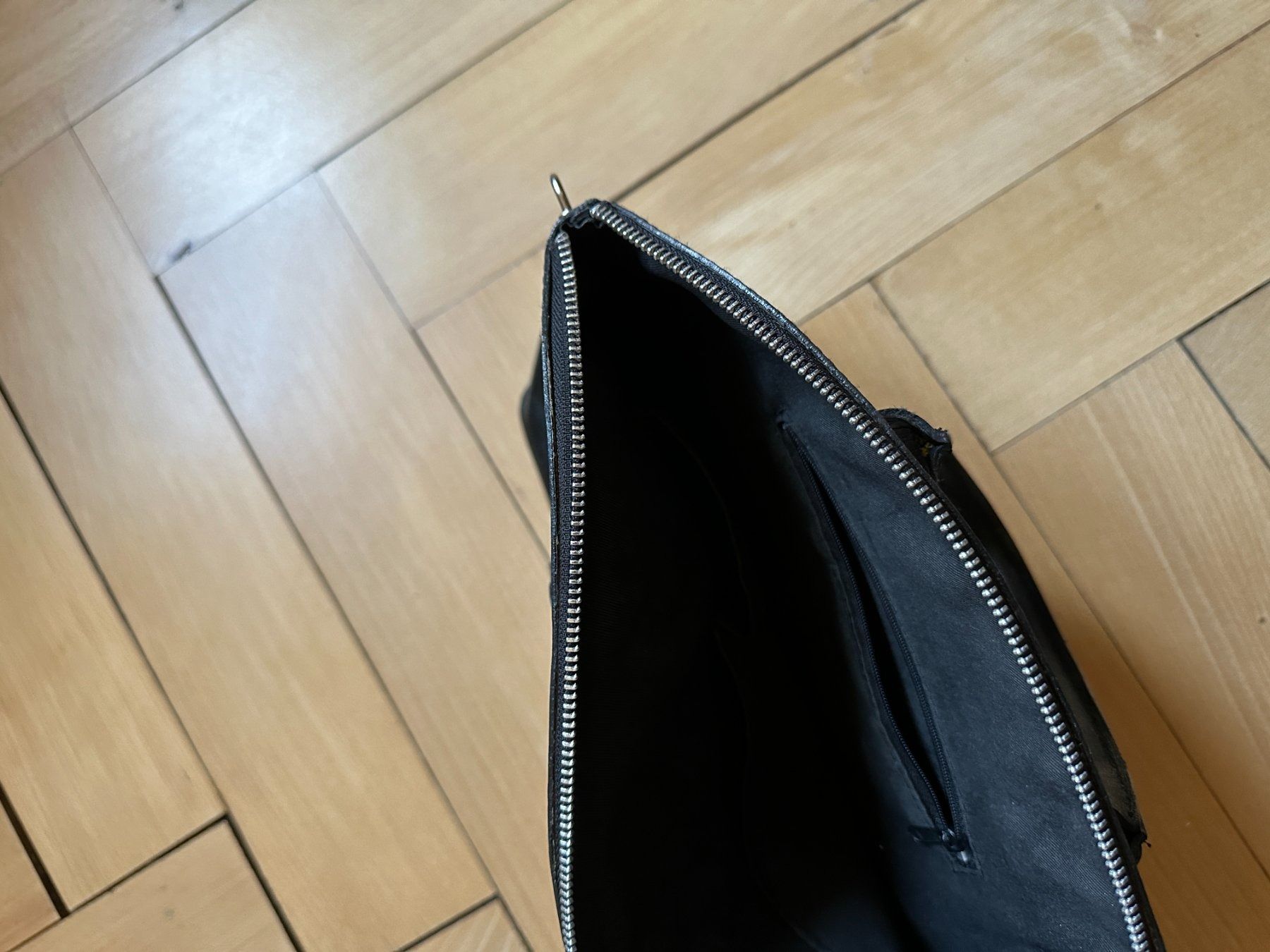 Taschen für Damen: Handtasche schwarz – Gebraucht aus Zürich von Diazaio 2