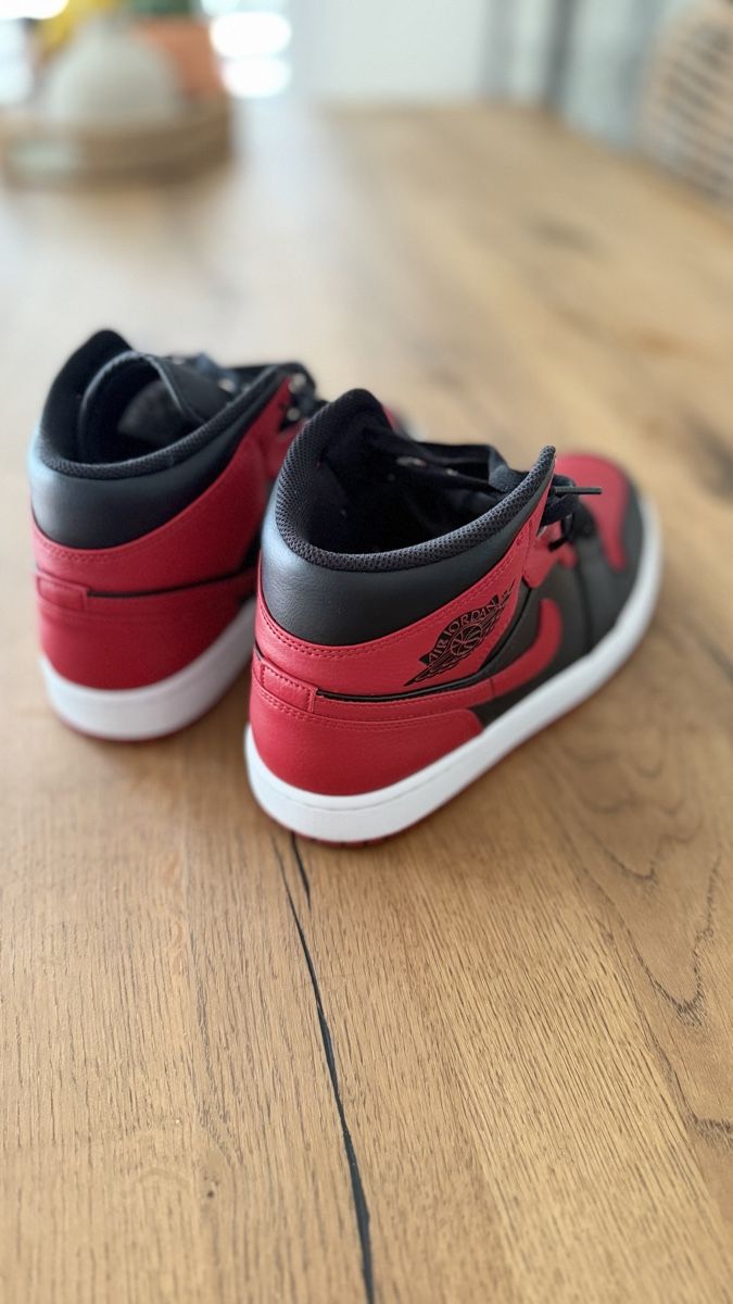 Jordan Scarpe da uomo: Air Jordan 1 Mid "Banned" – Nuovo (secondo la descrizione) da Paudex venduto da Its_sorayadasilva 2