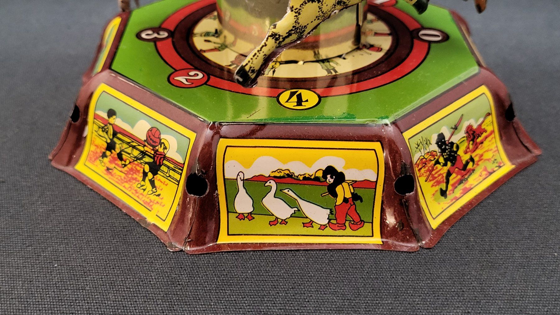 Spielzeuge: Blech-Karussell – Neu (gemäss Beschreibung) aus Basel von spinne02 2