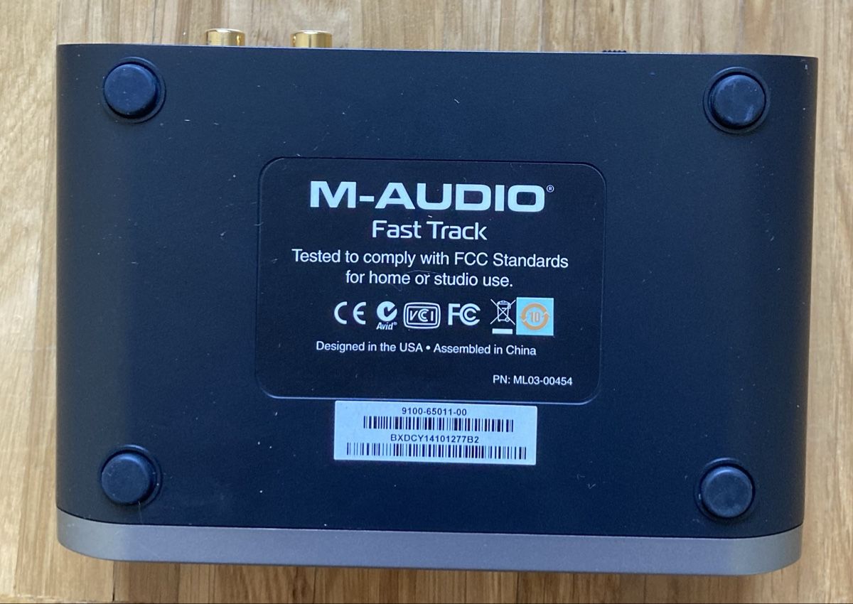 M-Audio Attrezzatura per studi di registrazione: M-Audio Fast Track USB – Audio Interface – Usato da Zürich venduto da Sick0 8