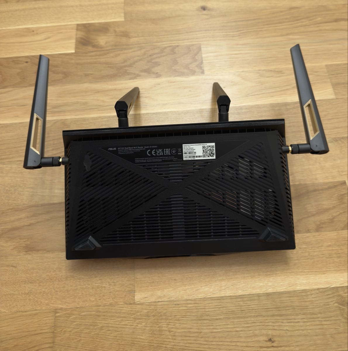 Asus Modems & Router: Asus RT-BE88U Router, Like New Condition – Gebraucht aus Emmenbrücke von slymewolf 2