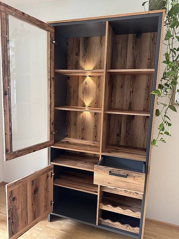 Armoires: Schnaps-Schrank / Vitrine – D'occasion à Villmergen par Sabsi92 2