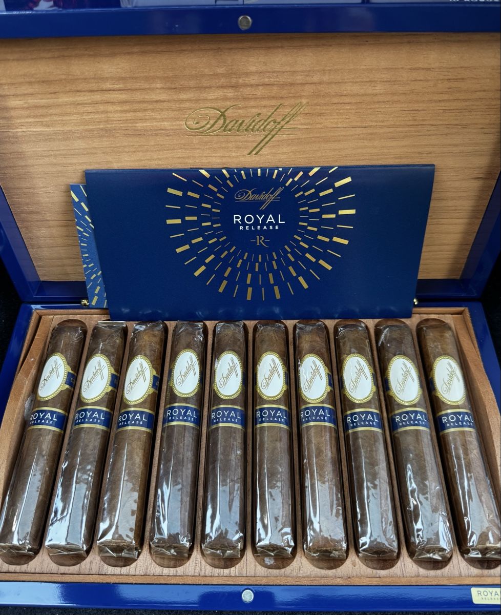 Davidoff Zigarren: Davidoff Royal Release Robustos - 10 Stk – Neu und originalverpackt aus Frauenfeld von hase1294 1