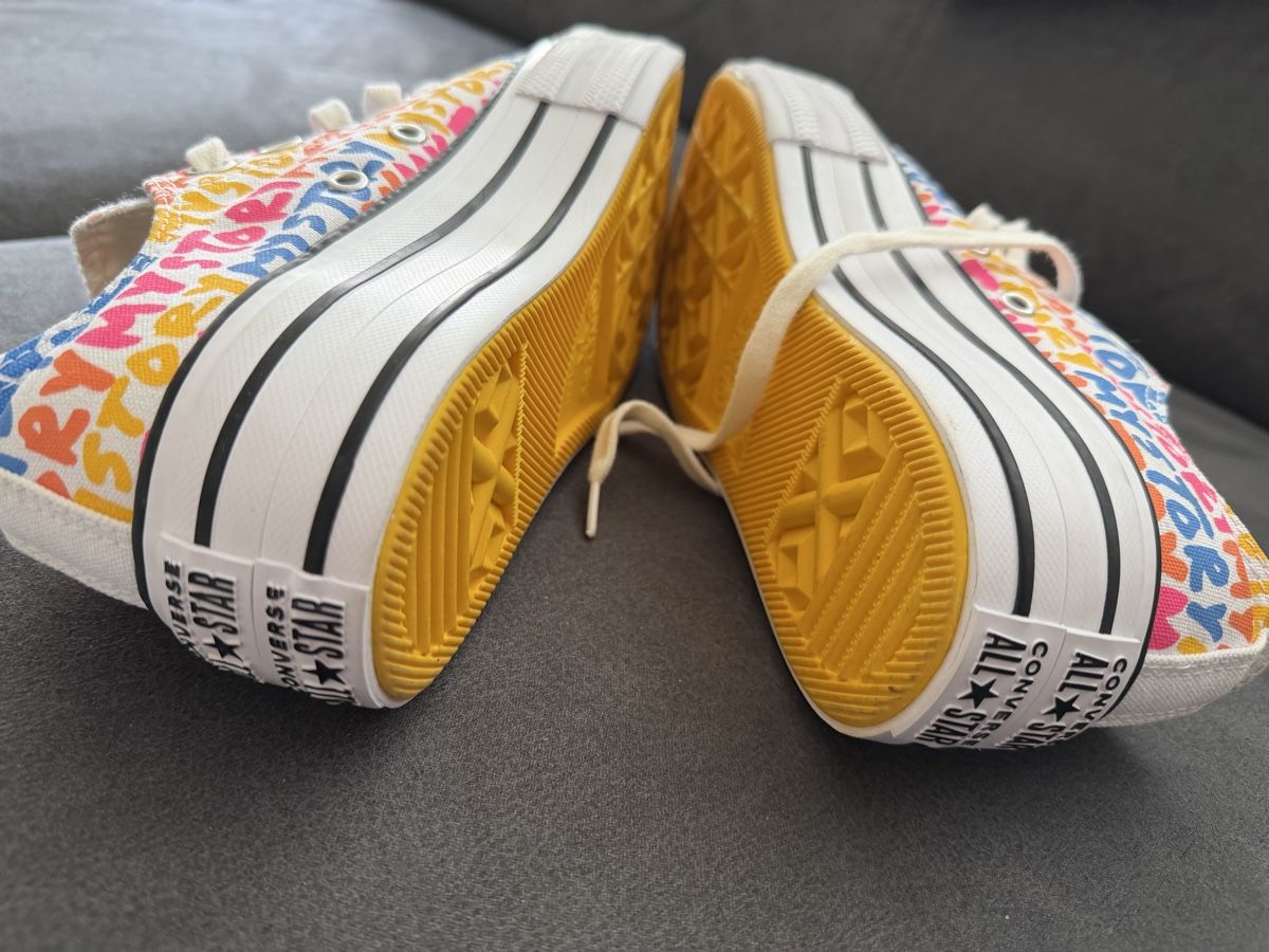 Converse Scarpe da donna: Converse Chuck Taylor All Star gr 37 – Nuovo (secondo la descrizione) da St. Gallen venduto da Emifrei 2