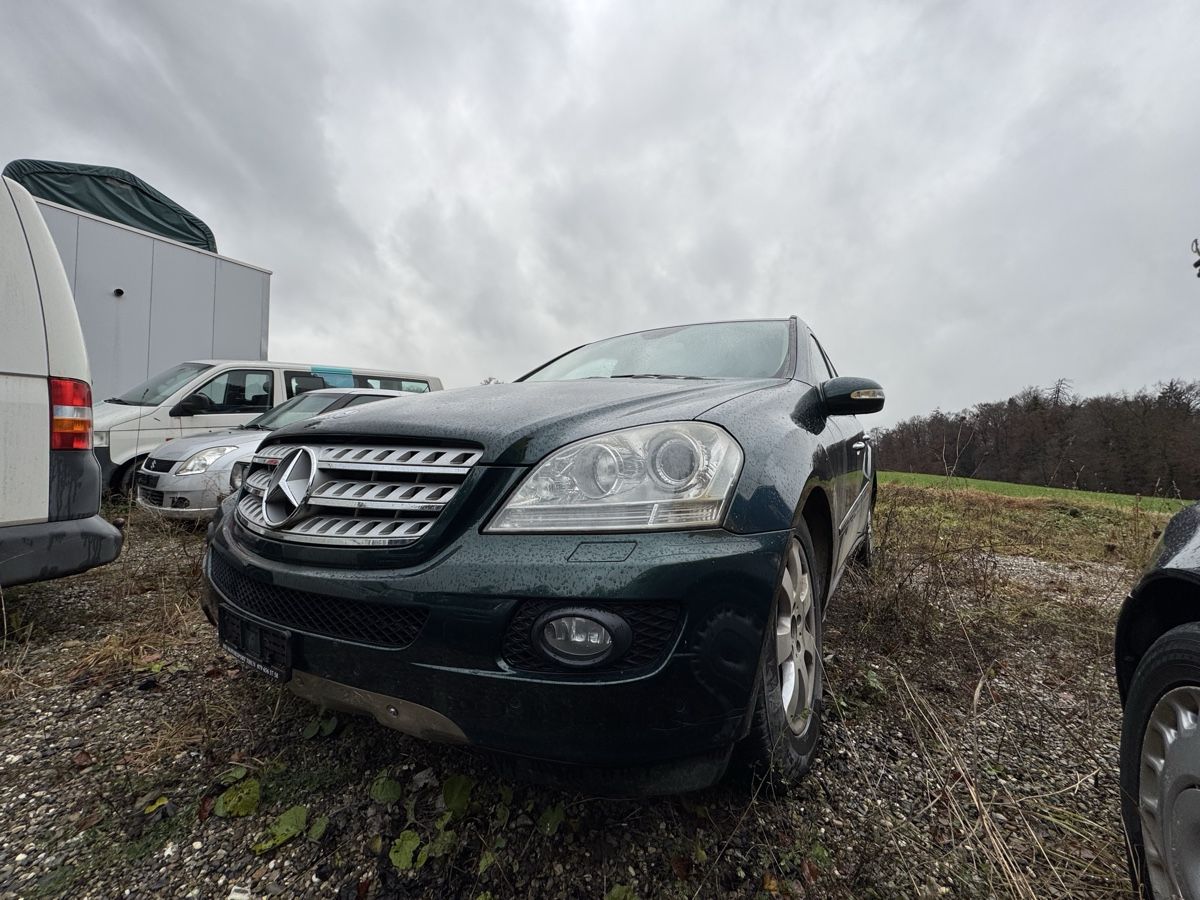 Mercedes-Benz Automobili: Mercedes ML 350 – Difettoso da Kirchdorf BE venduto da AmericanFootball.35