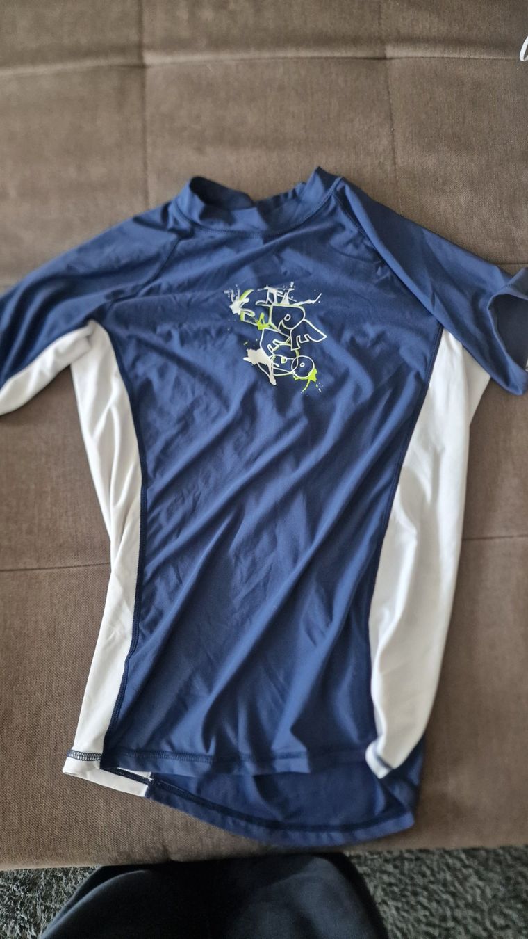 Costumi da bagno: UV Shirt – Usato da Kerns venduto da onewayticket