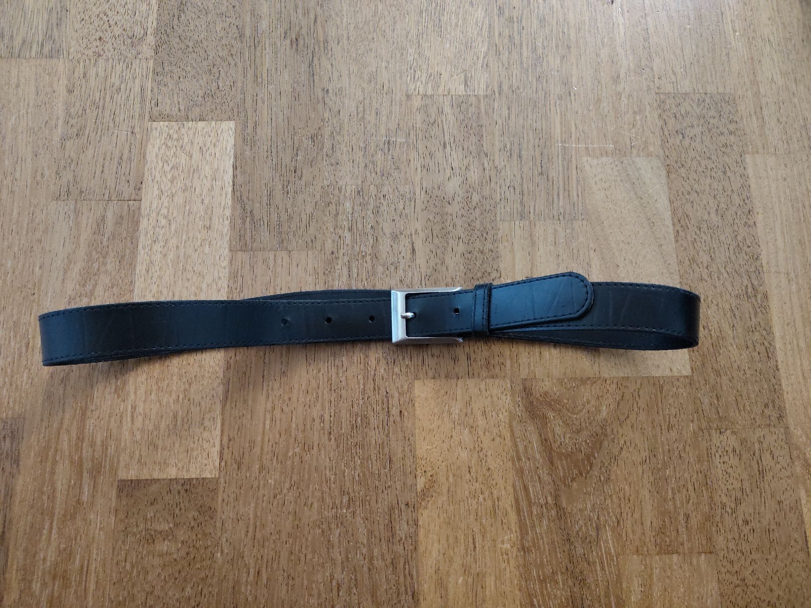 Cinture: ceinture en cuir noir  – Usato da Aïre venduto da syl_5cdg