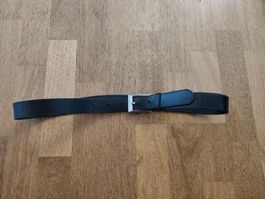 ceinture en cuir noir 