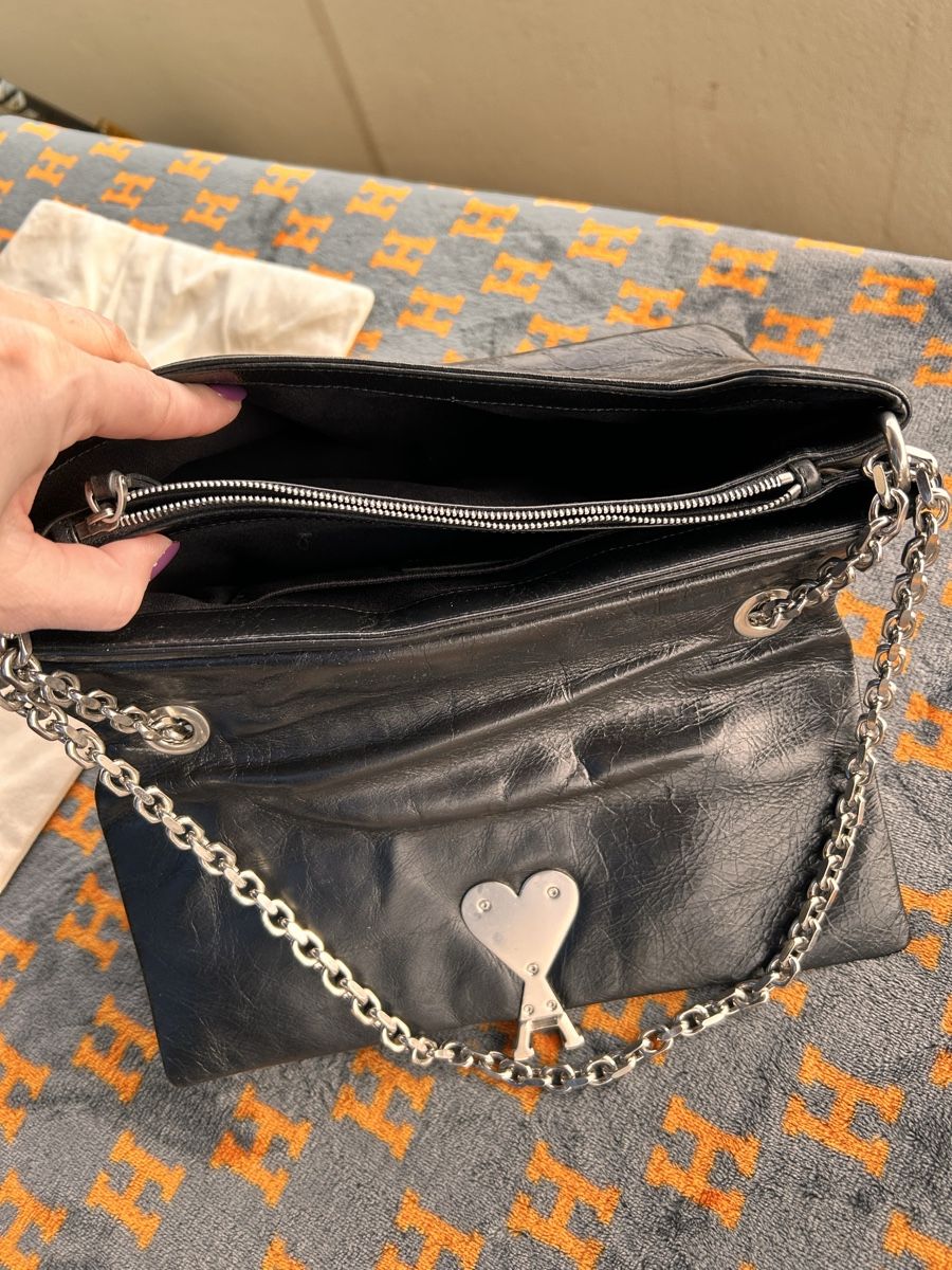 Borse da donna: Ami Paris Umhängetasche – Usato da Rotkreuz venduto da Annie_87 5